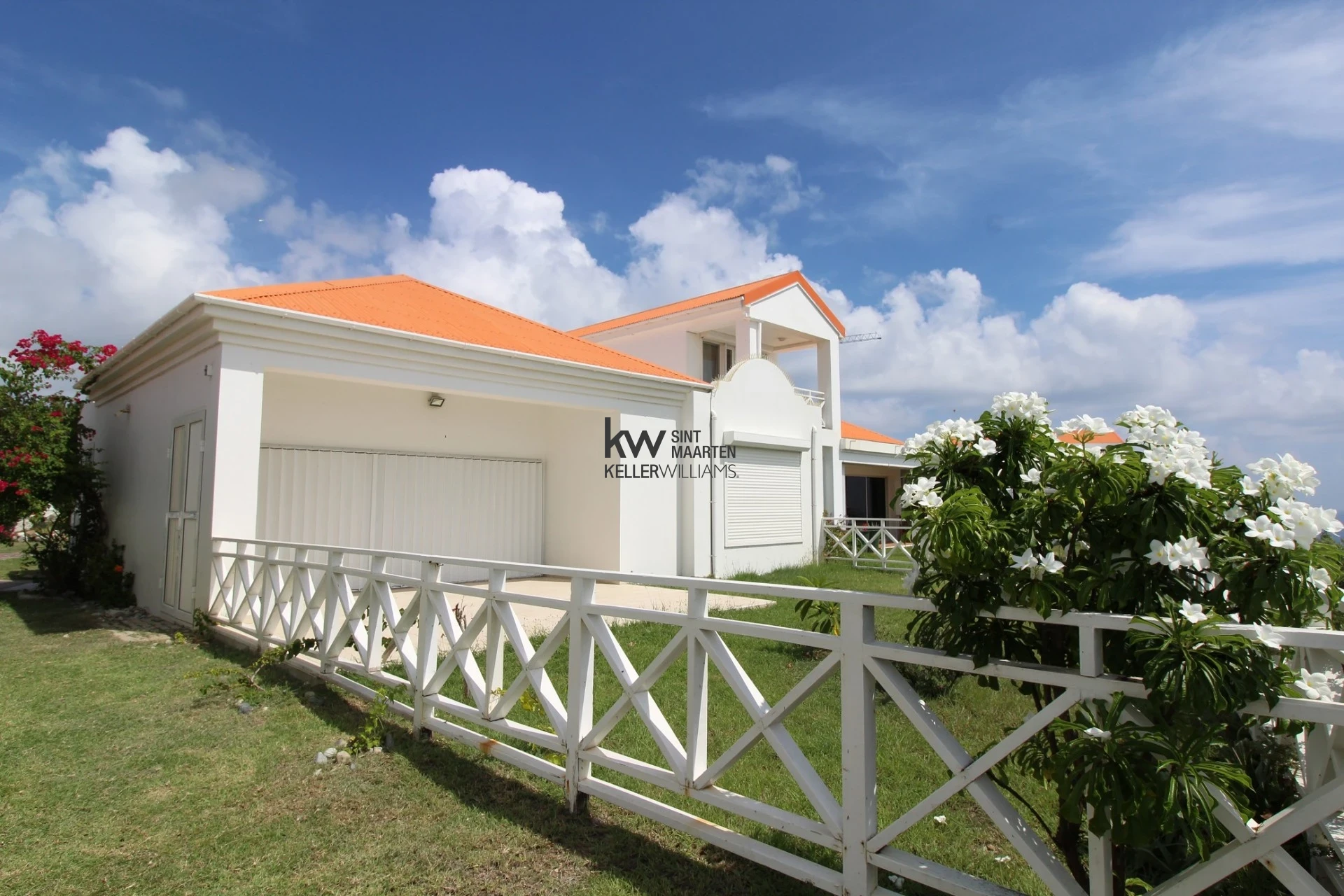 Apartment in Point Blanche