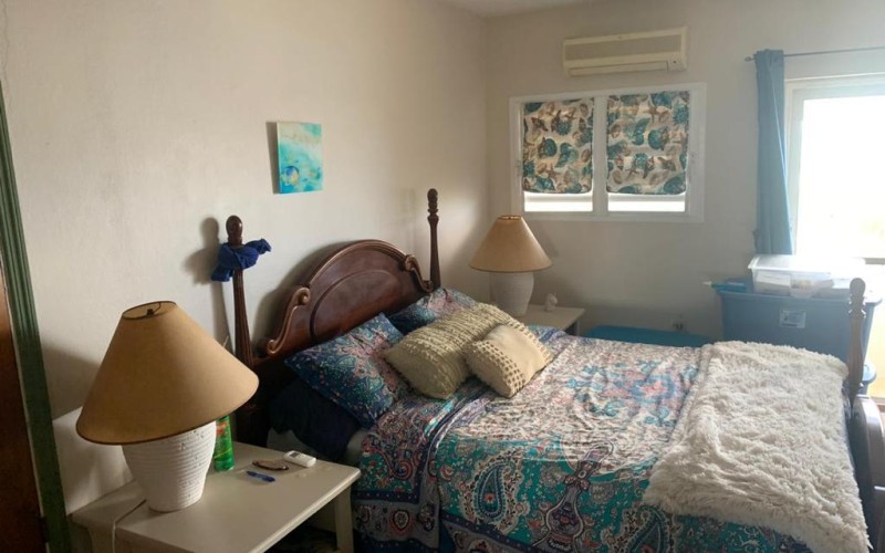 Bedroom of fully furnished 1 bedroom apartment located in Simpsonbay, Sint Maarten.