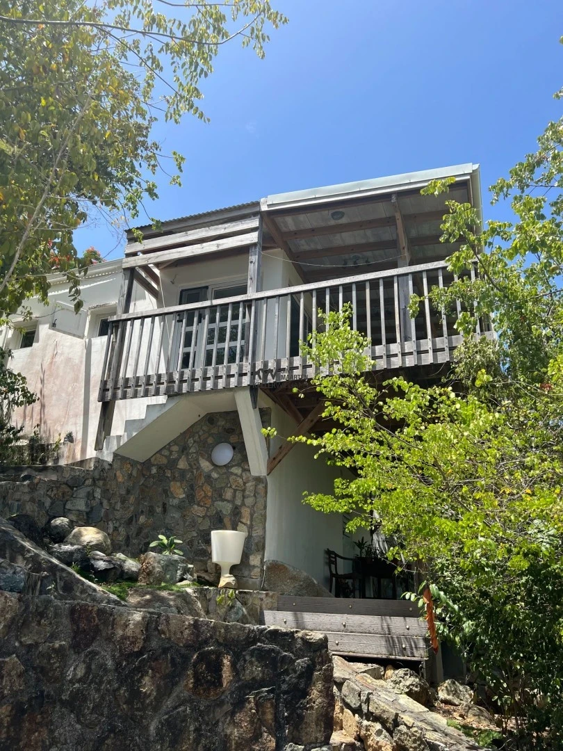 Villa in Oyster Pond