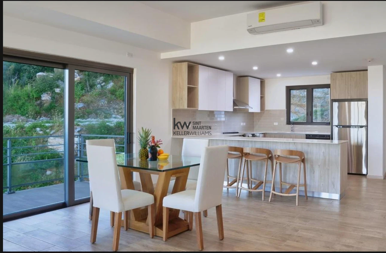 Apartment in Point Blanche