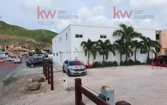 Prime Warehouse and Office Space in the Heart of Philipsburg