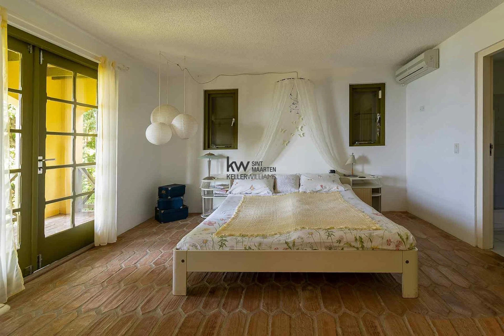 Villa in Little Bay