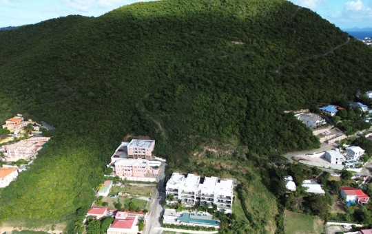 Land with views in Cay Hill (Little Bay)