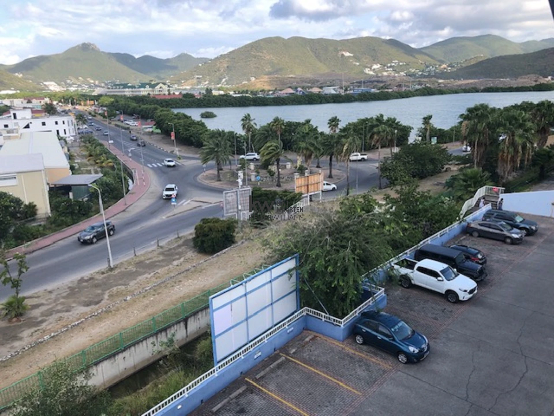 Commercial in Philipsburg