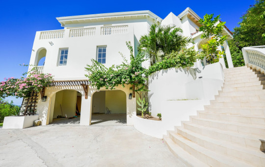 Villa Shanti with Breathtaking Views