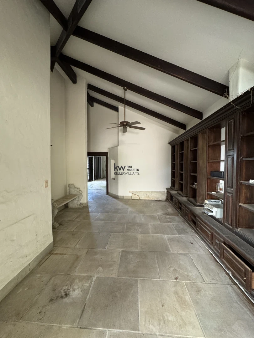 Villa in Oyster Pond