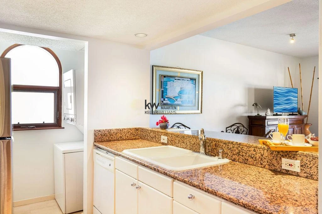 Apartment in Oyster Pond
