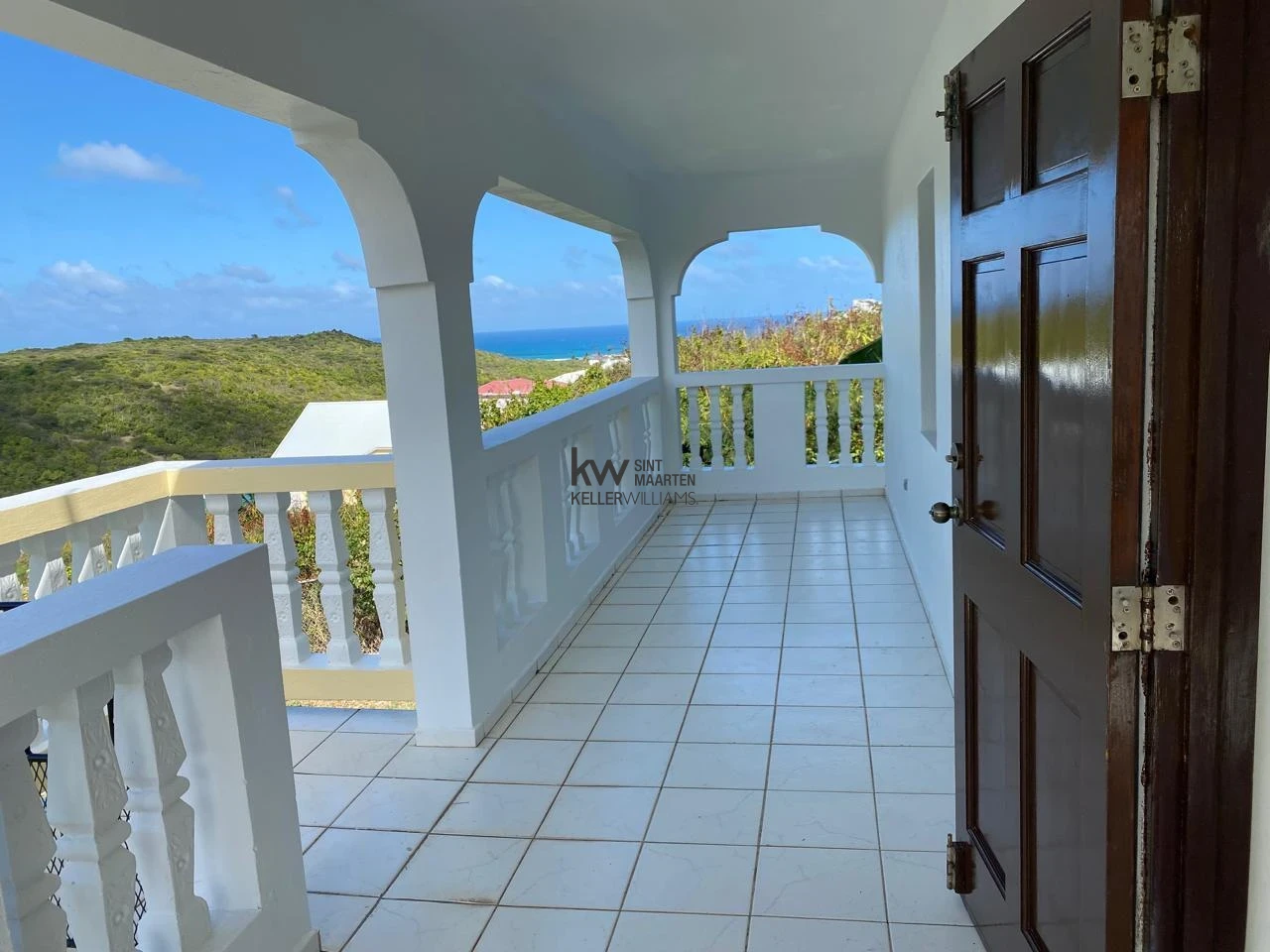 Villa in Oyster Pond