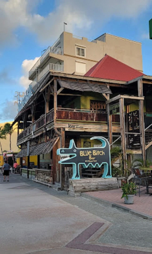 Commercial in Philipsburg