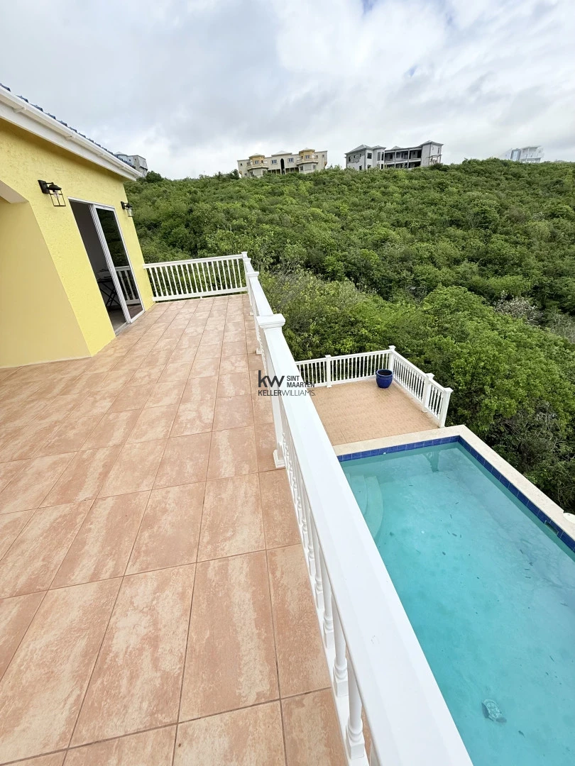 Villa in Oyster Pond