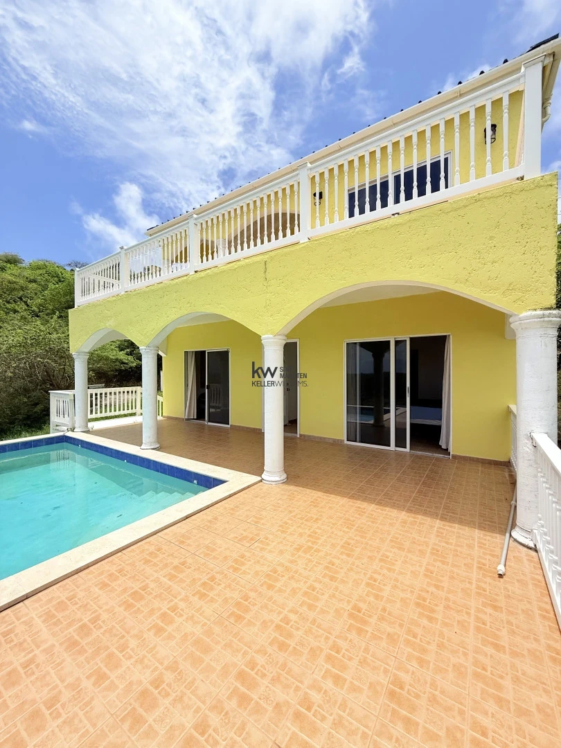 Villa in Oyster Pond