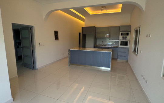 Cay Hill Apartment with Saba view 2nd Floor