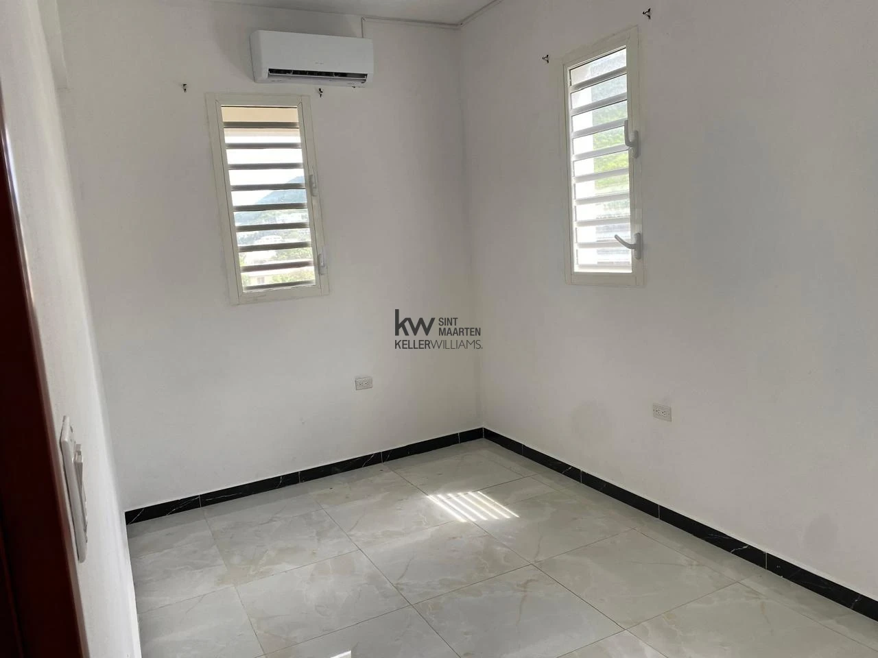 Apartment in Cole Bay