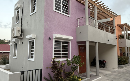 Stand Over Garden Townhouse
