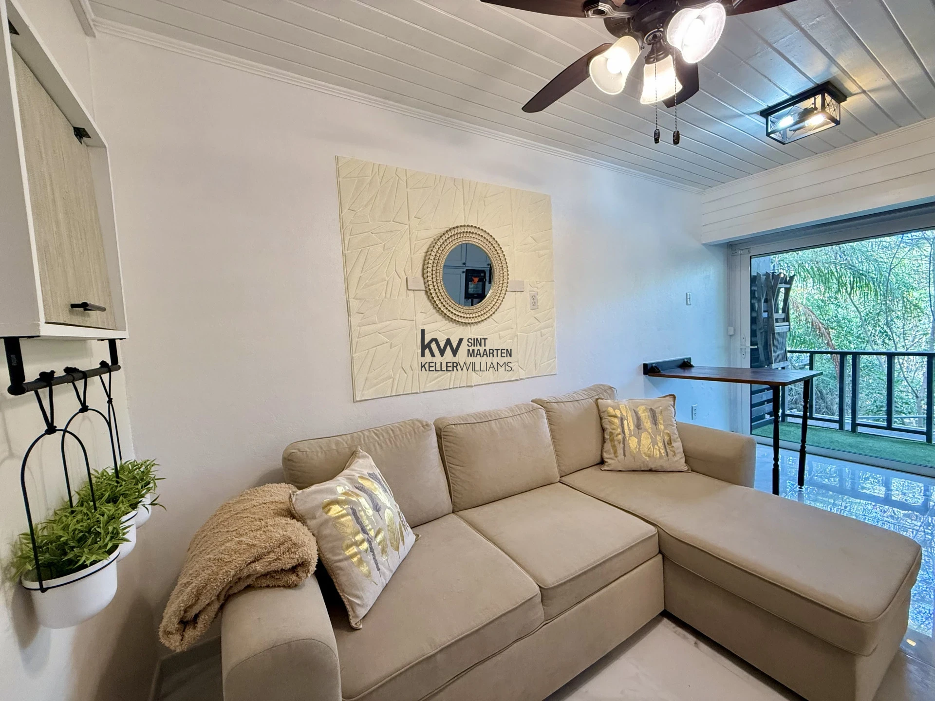 Apartment in Point Blanche
