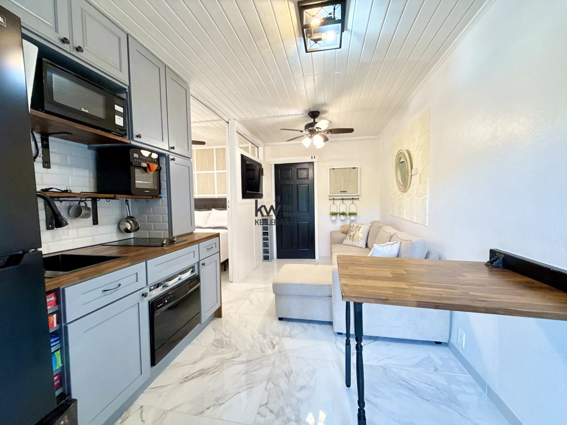 Apartment in Point Blanche