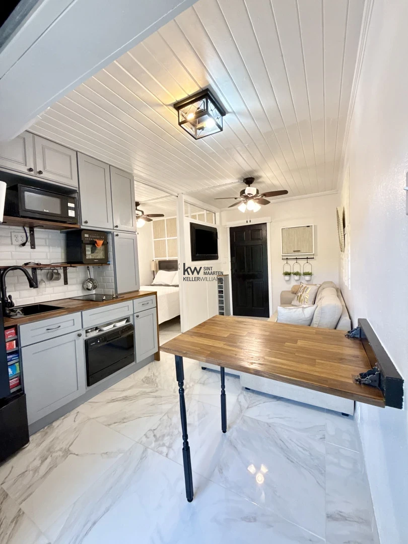 Apartment in Point Blanche