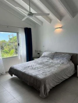 Apartment in Little Bay