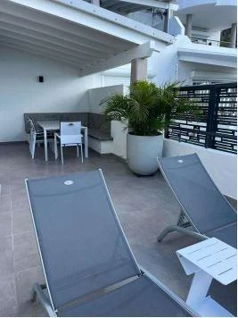 Apartment in Little Bay