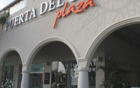 Puerta del Sol Commercial Unit