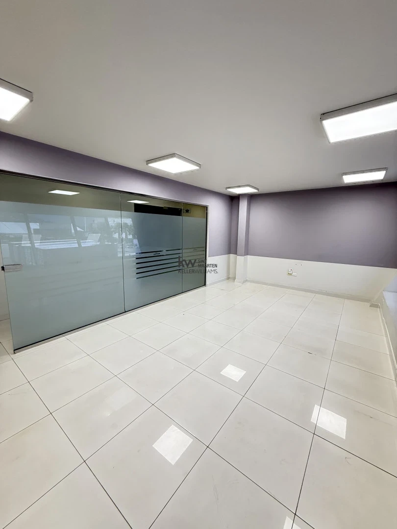 Commercial in Point Blanche