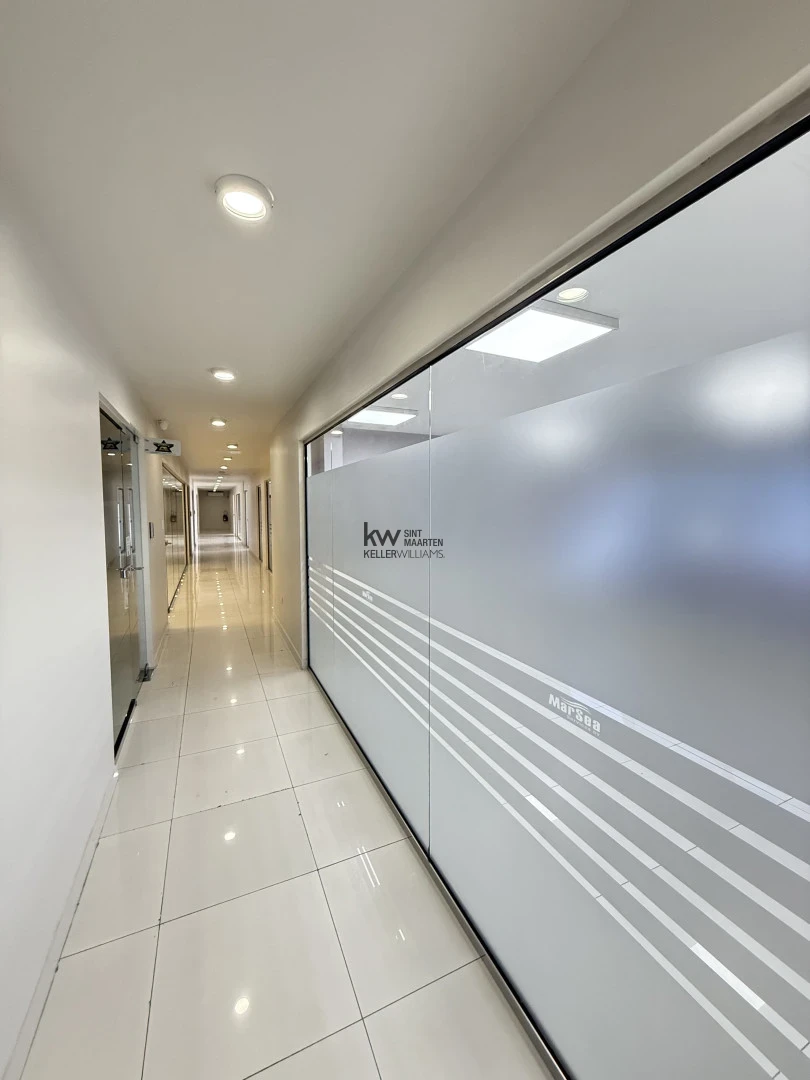Commercial in Point Blanche