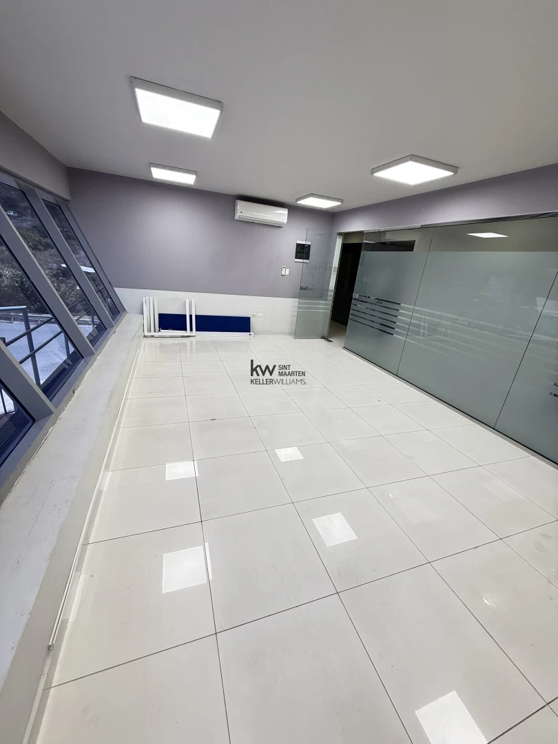 Commercial in Point Blanche