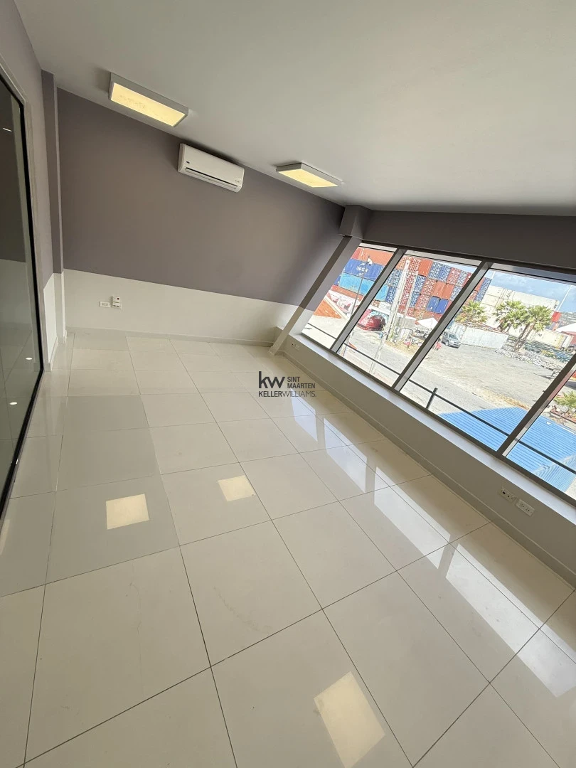 Commercial in Point Blanche