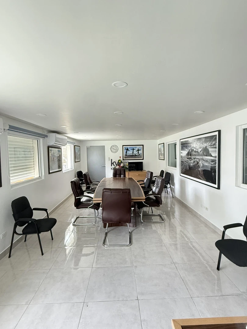Commercial in Point Blanche
