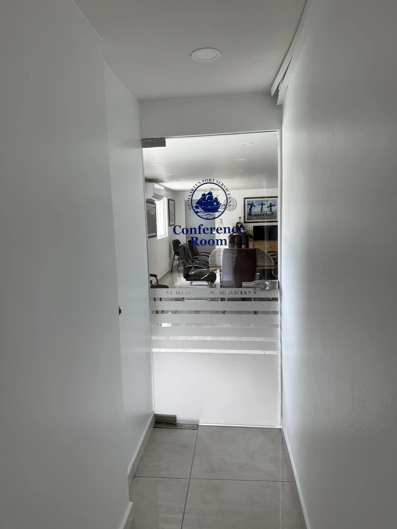 Commercial in Point Blanche