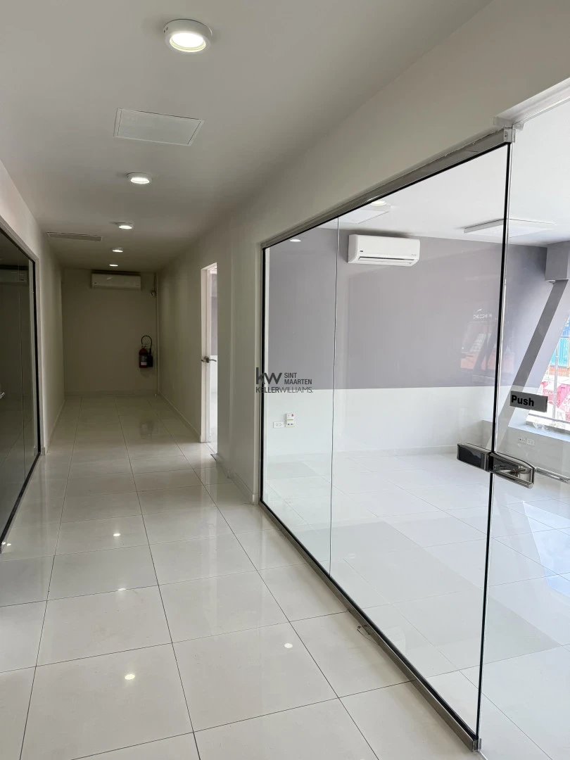 Commercial in Point Blanche