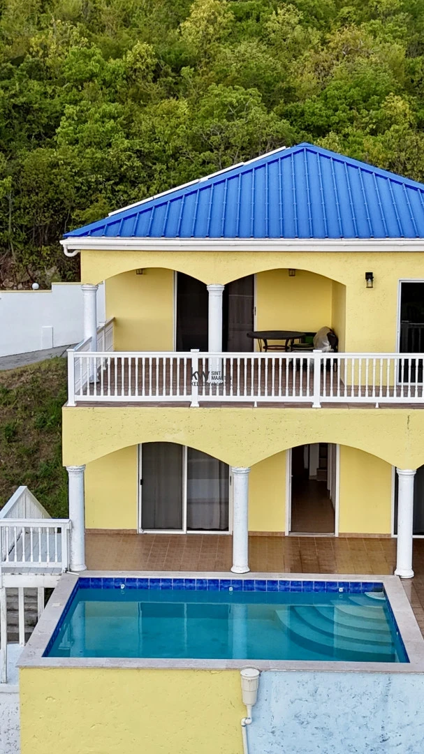 Villa in Oyster Pond