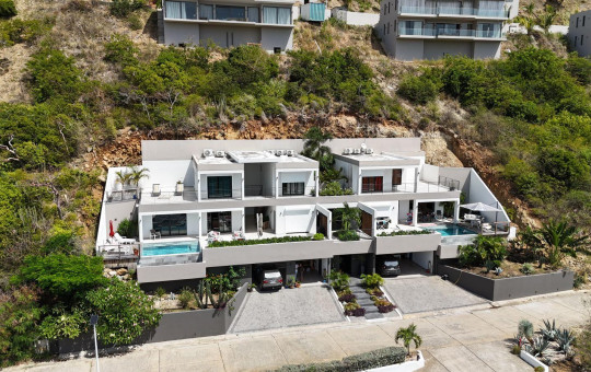 Villa Blue Roc