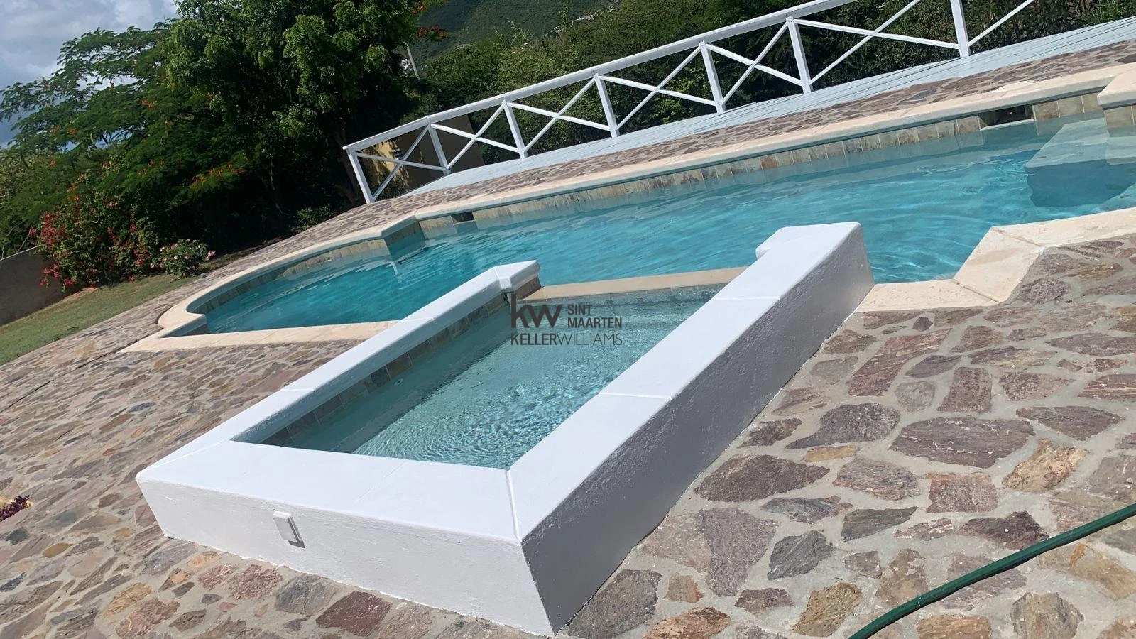 Villa in Oyster Pond