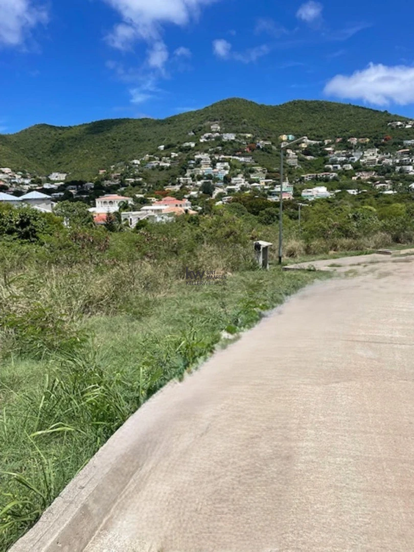 Land / plot in St. John's