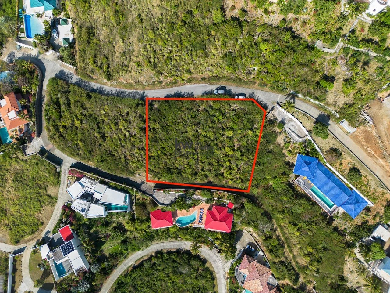 Land / plot in Oyster Pond