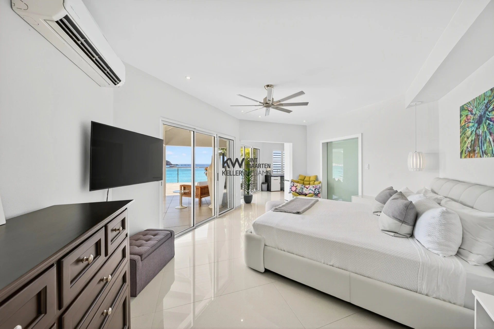 Villa in Little Bay
