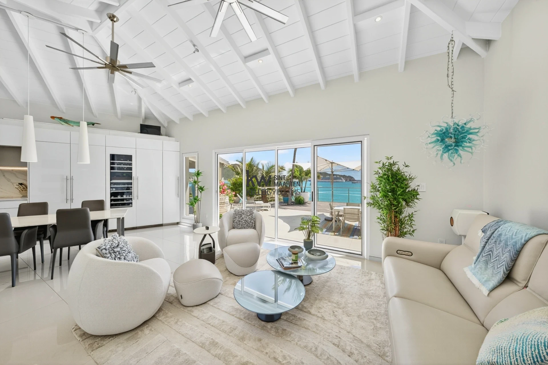 Villa in Little Bay