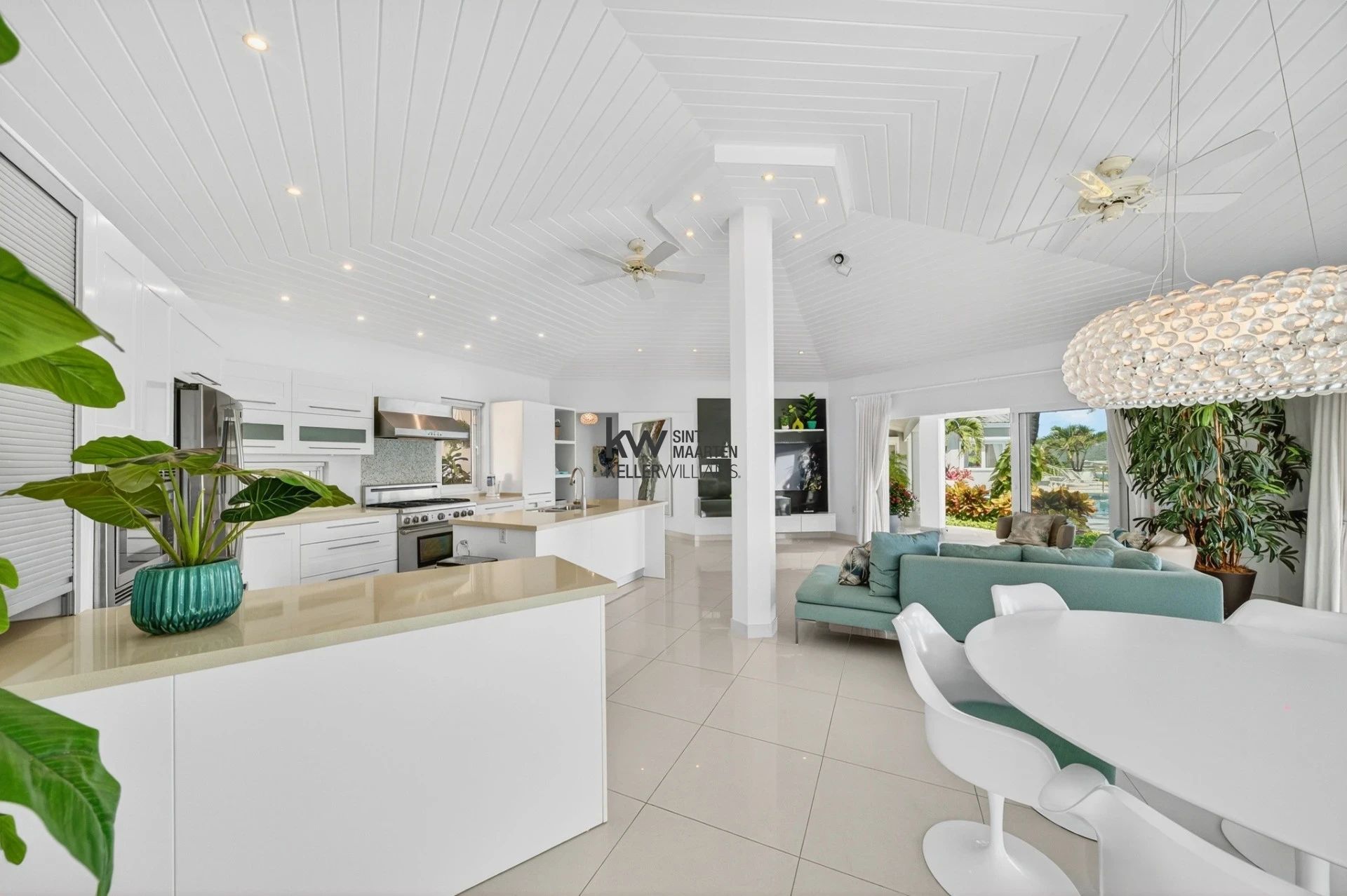 Villa in Little Bay