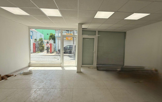 Prime Commercial Opportunity in Front Street Prime Commercial Opportunity in Front Street