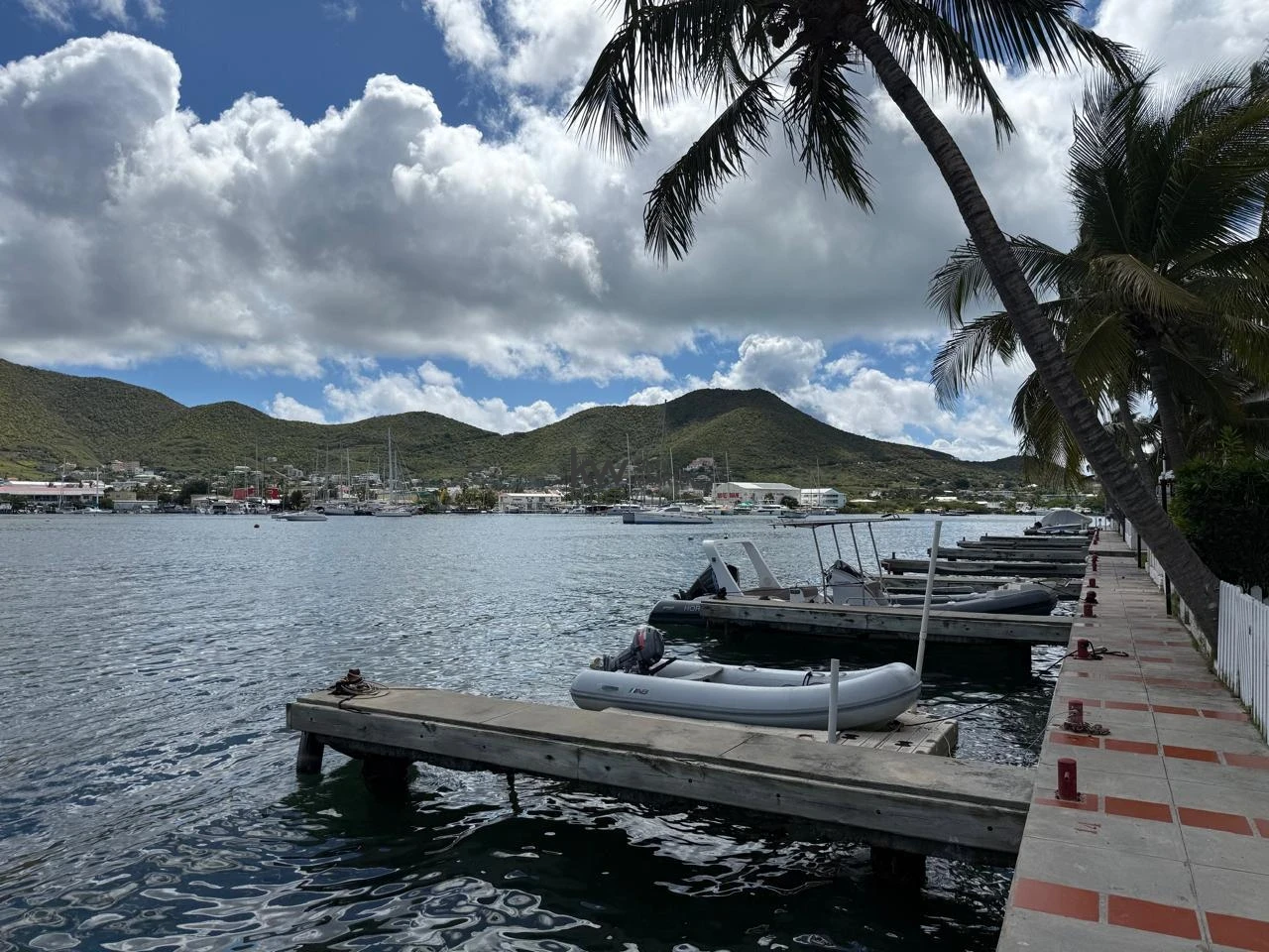 Apartment in Simpson Bay