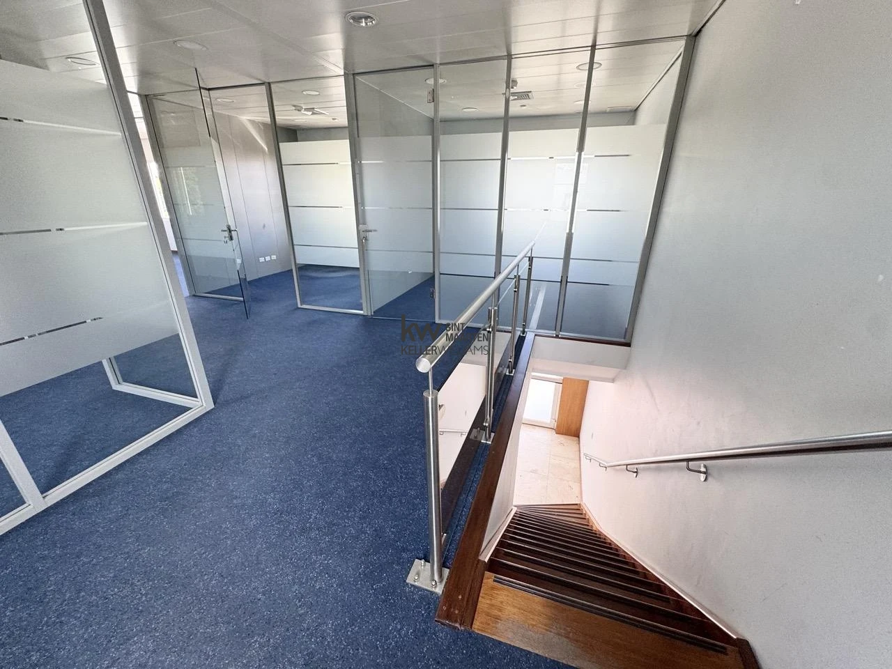 Commercial in Cole Bay