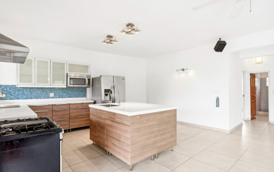 5 bedroom apartment - Merite Shell Road 5 bedroom apartment - Merite Shell Road