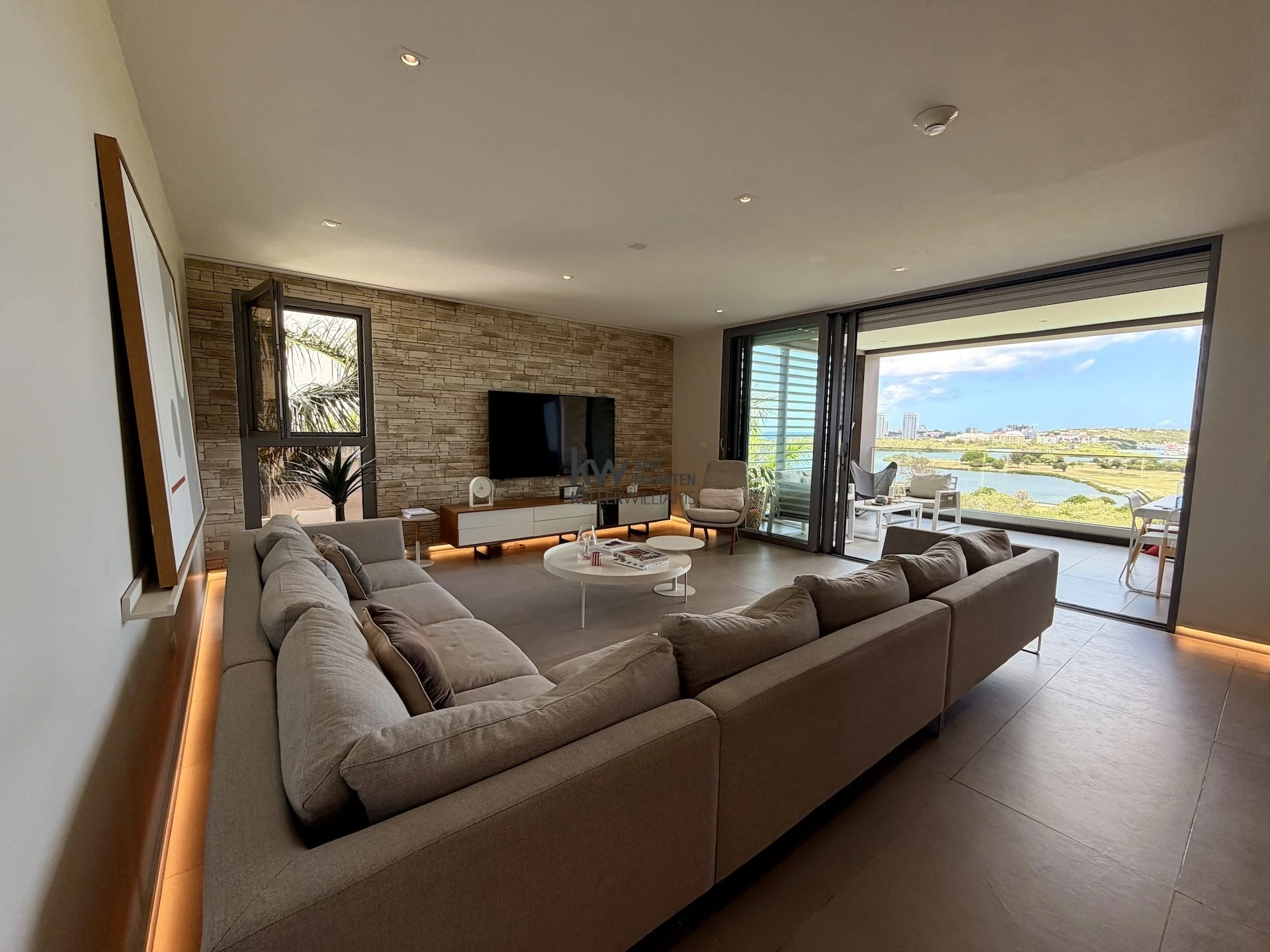 Apartment in Maho