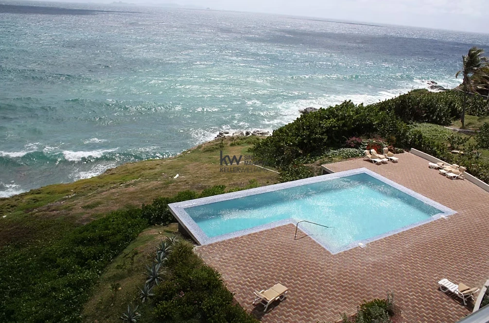 Apartment in Point Blanche