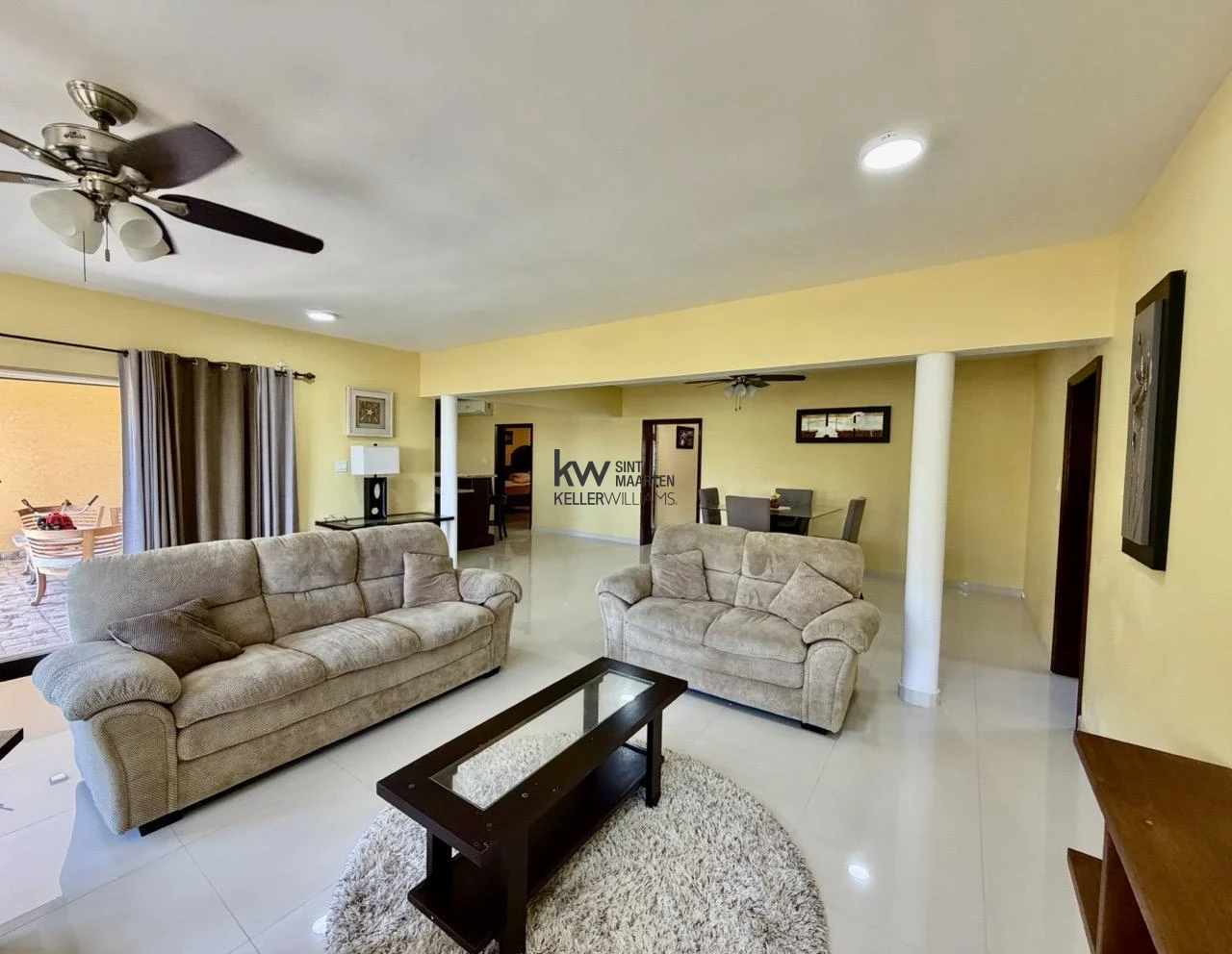 Townhouse in Oyster Pond