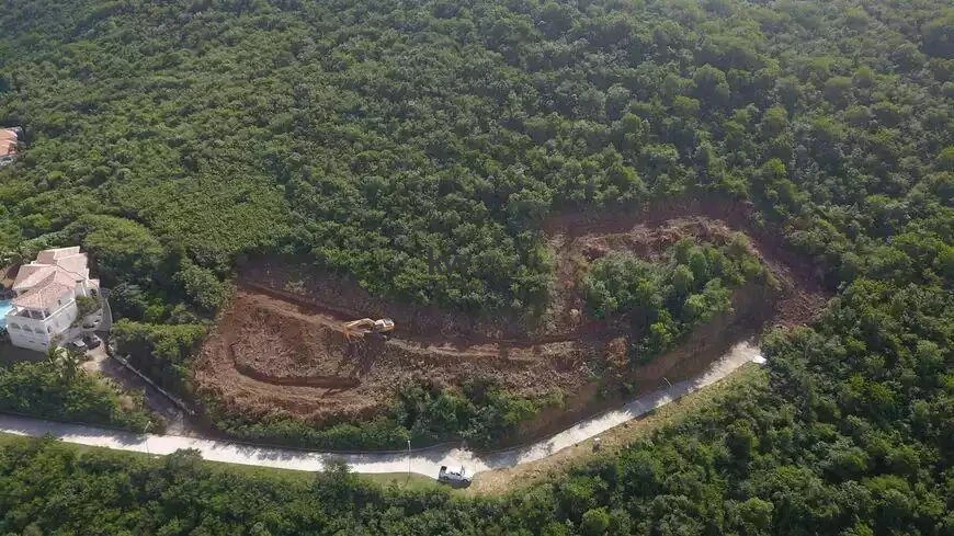Land / plot in Oyster Pond