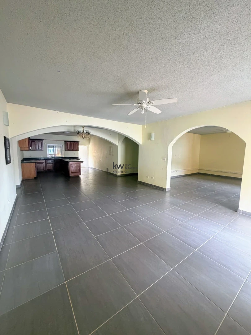 Apartment in Oyster Pond