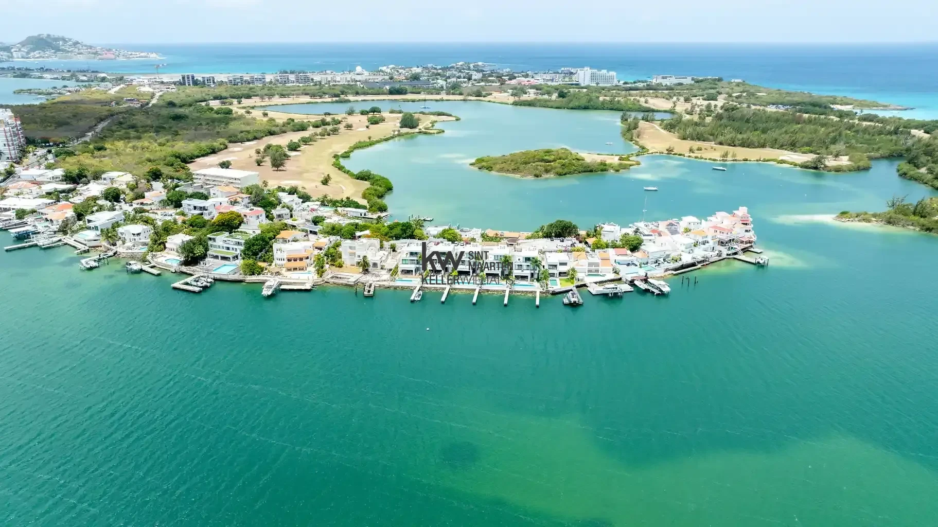 Villa in Point Pirouette