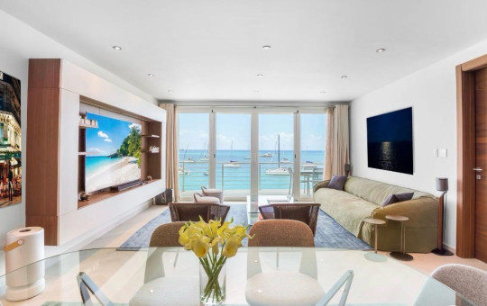 Aqualina Beach Club - Luxury Beachfront Residence with Breathtaking Sea Views Aqualina Beach Club - Luxury Beachfront Residence with Breathtaking Sea Views